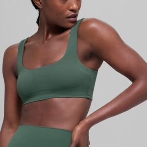 Alo yoga softsculpt precision bra in clover green